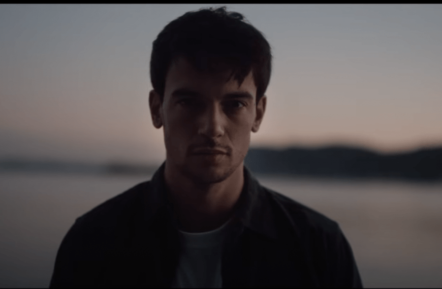 Henry Beckett e il regista Nicola Schito ci raccontano il videoclip di “Some People Get Lost”