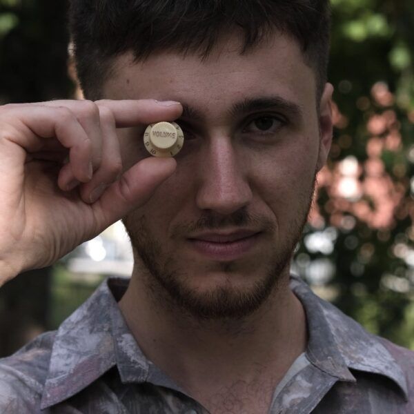 MEDAGLIA traccia geografie impossibili con l’album “Terre Emerse”